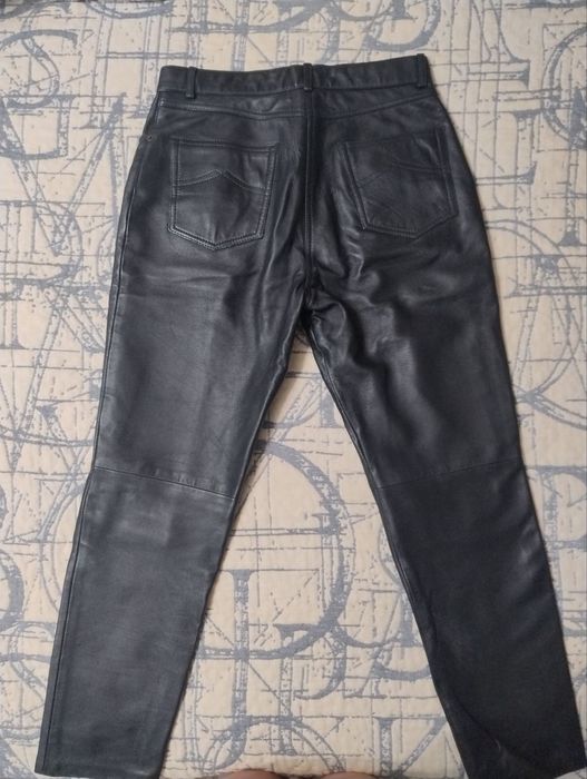 Жіночі штани МОМ з натуральної шкіри. В ідеальному стані