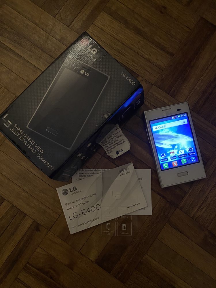 Telemóvel LG-E400