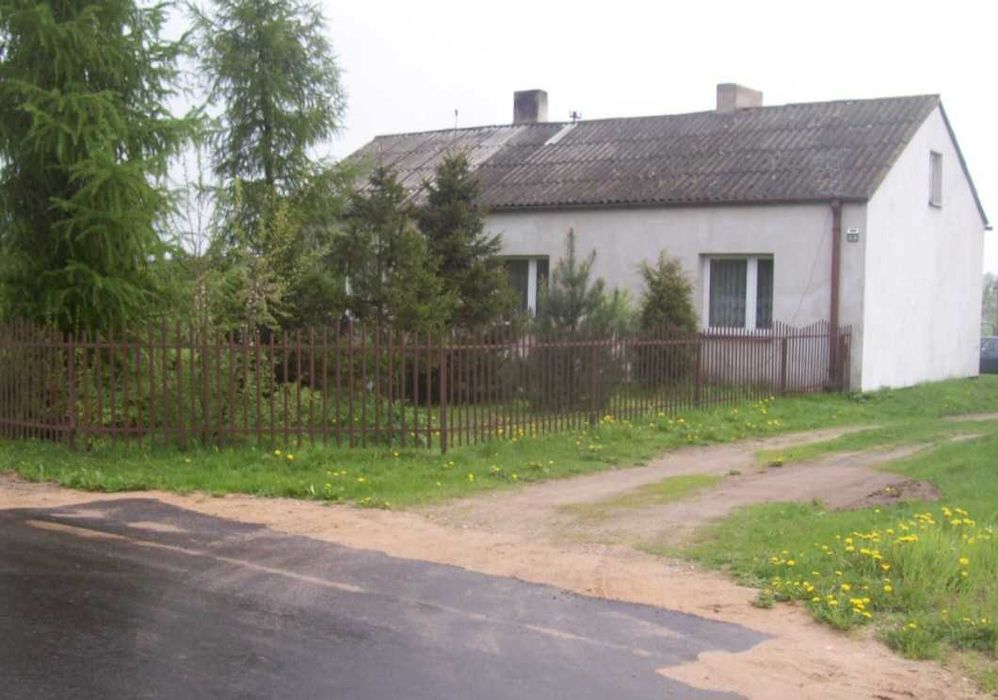 siedlisko na wsi w dobrej spokojnej lokalizacji