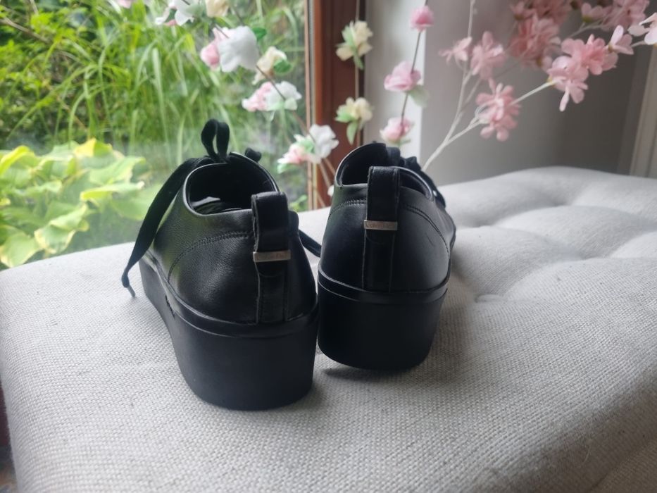 Calvin Klein buty damskie na małej platformie