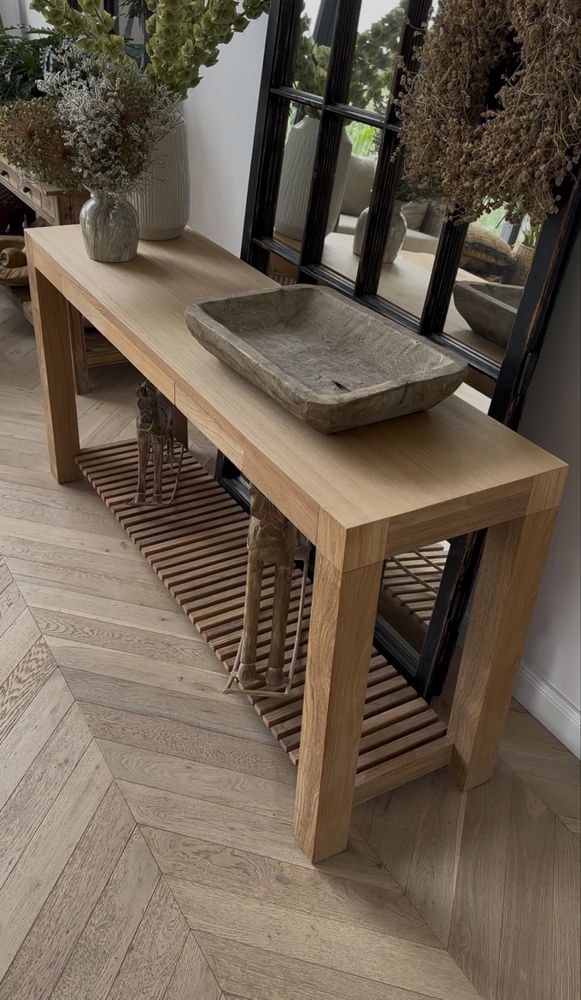 Konsola z drewna teak
