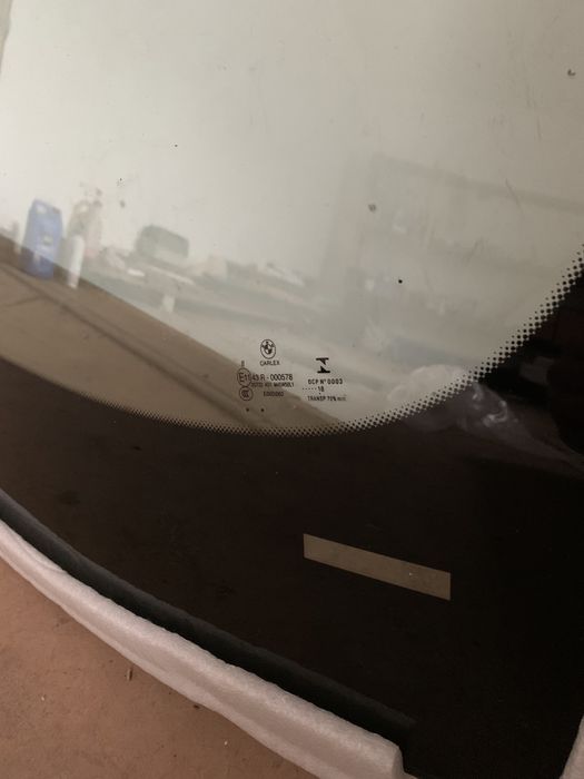 Лобовое стекло BMW series 5