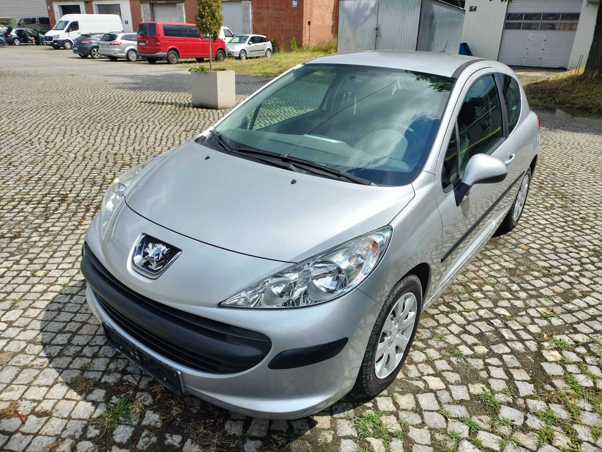 Peugeot 207 1.4 8V benzyna 2009r. tylko 86.oookm!!!