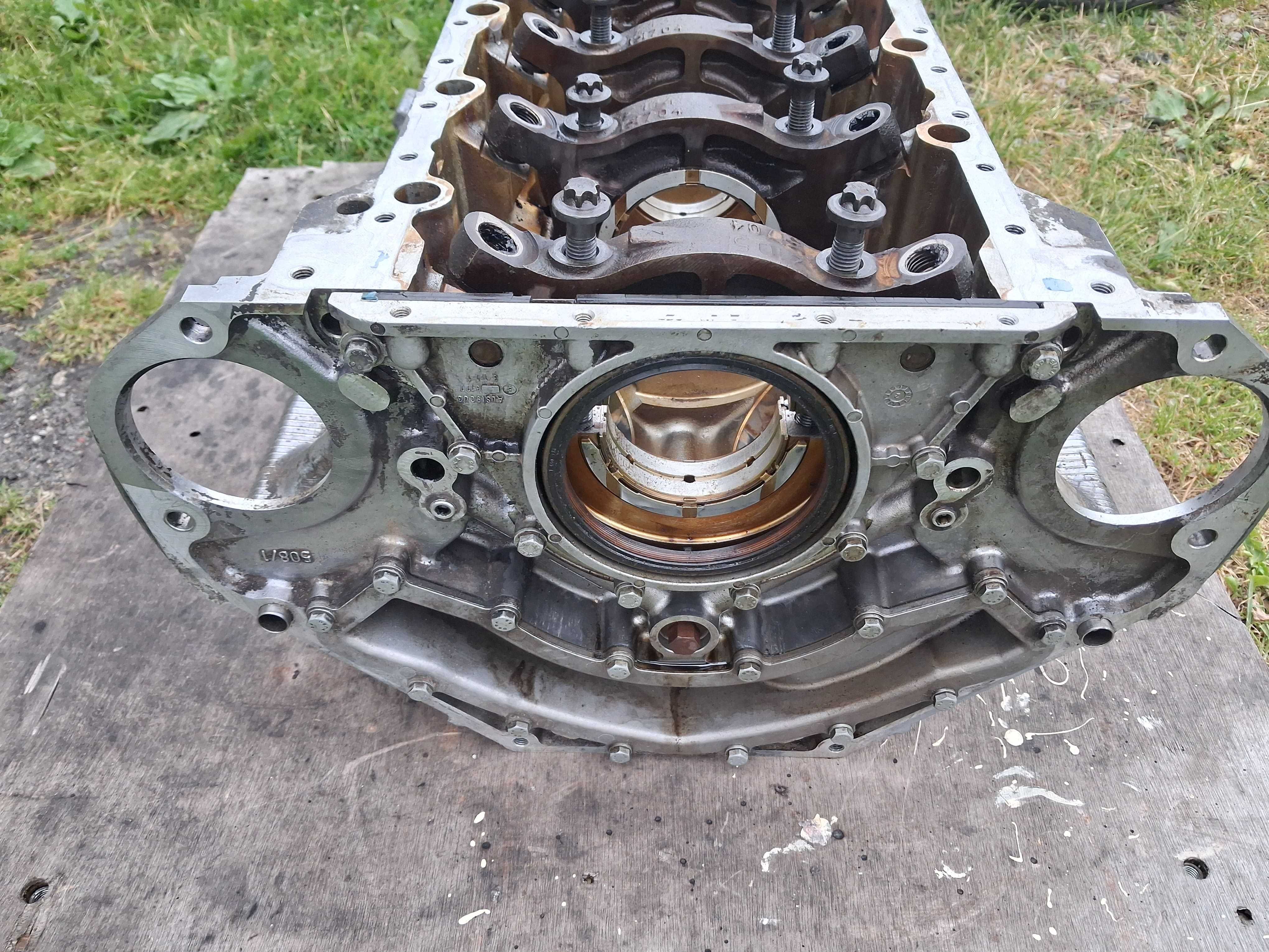 Blok Silnika N62 V8 BMW E53 E60 E63 E65 Uszkodzony