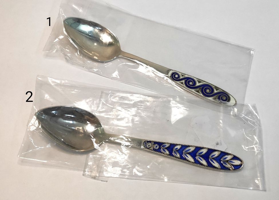 Чайная серебряная ложечка