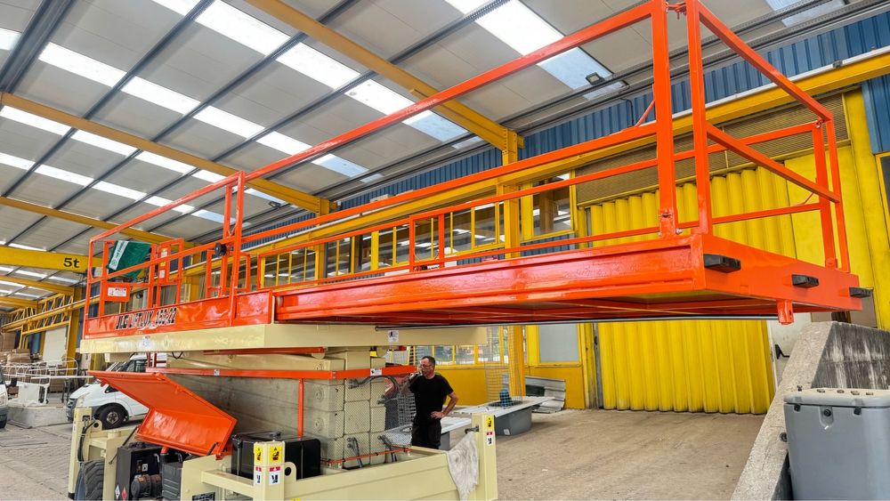 Maquina Tesoura JLG 153-22