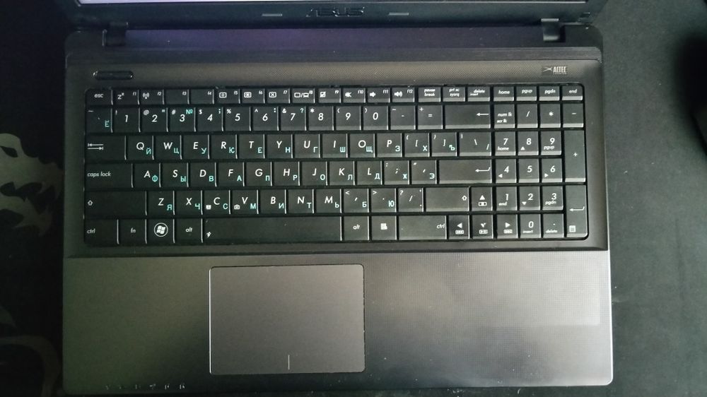 Asus i5/8gb/gt610m/ssd240