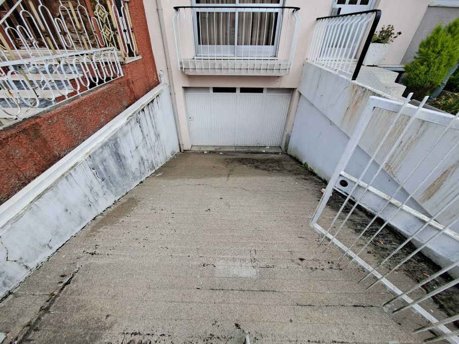 Garagem armazem 100m2 Giesta