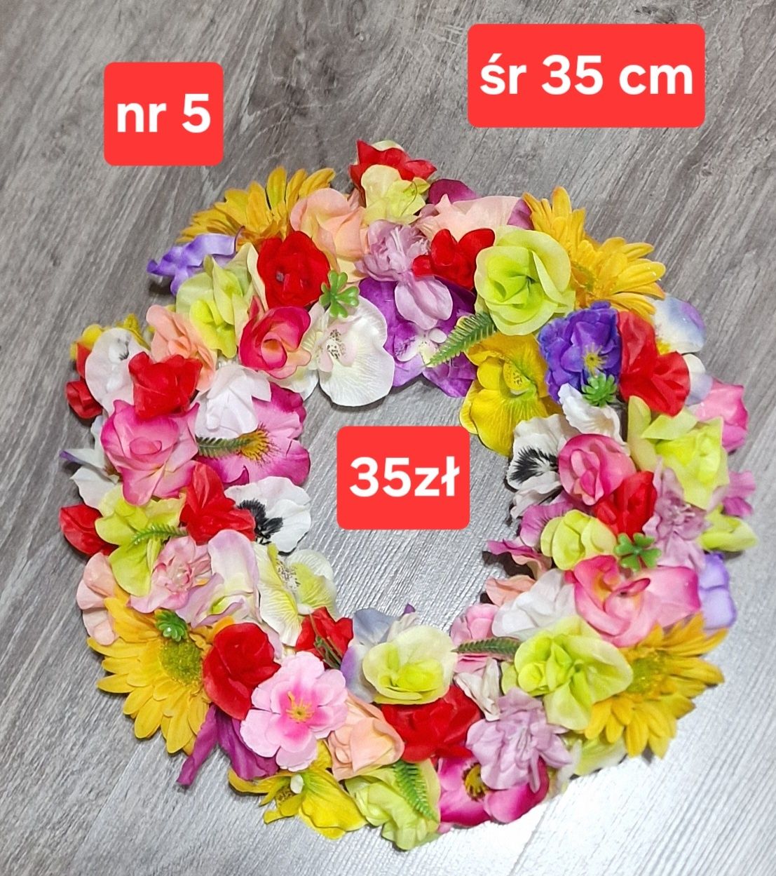 Wianki z kwiatów sztucznych śr 35cm