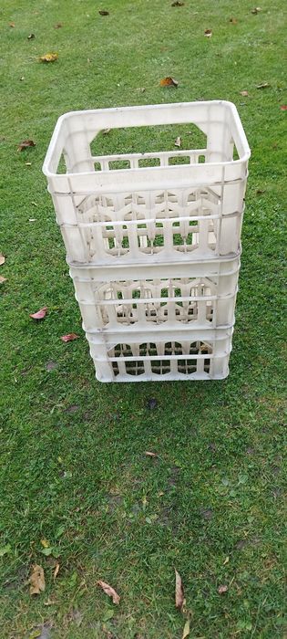 Skrzynki plastikowe na butelki