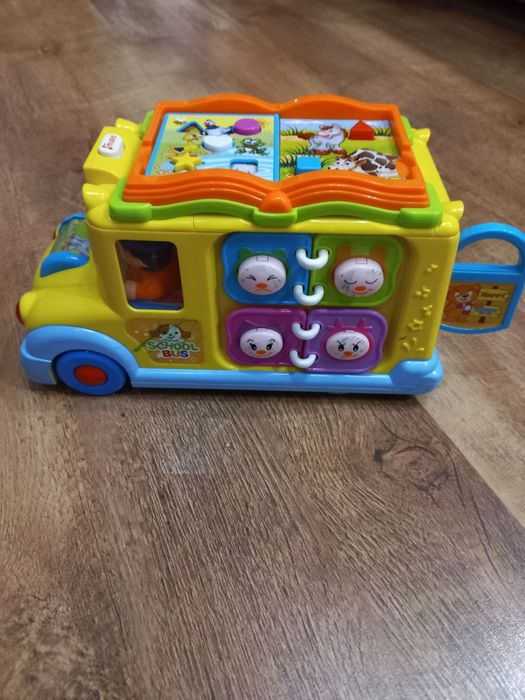 Продам игрушким: развивающий автобус