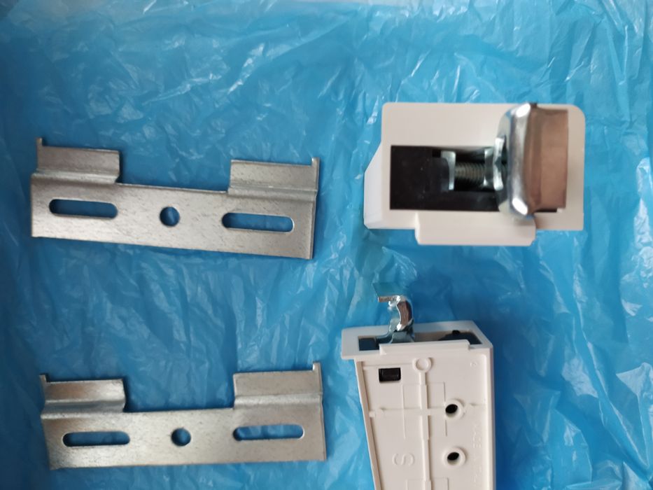 Навес белый левый и правый с планкоми