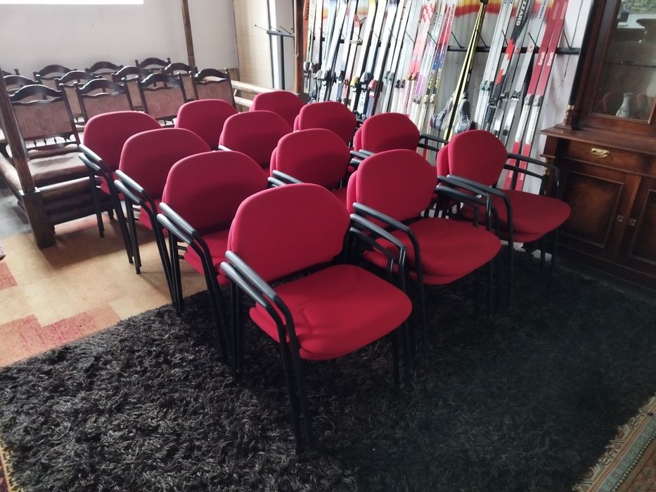 krzesła z podłokietnikami konferencyjne AHREND 32 sztuki