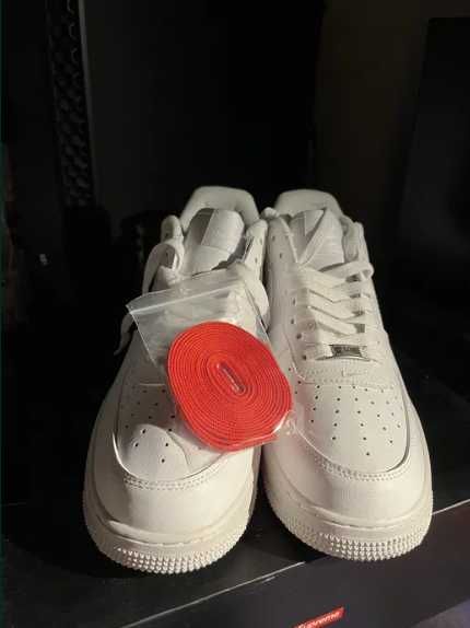 Buty meskie Mokasyny Nike_Air_Force _1_Low_Supreme_White R.46