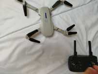 Drone telecomandado com câmara e acessórios