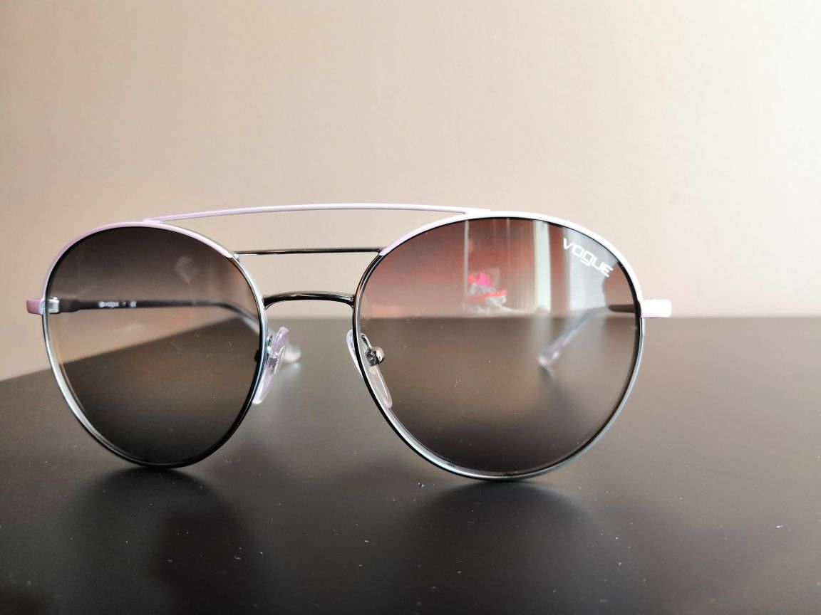 Nowe oryginalne Okulary przeciwsłoneczne Vogue VO4117S 548/0J