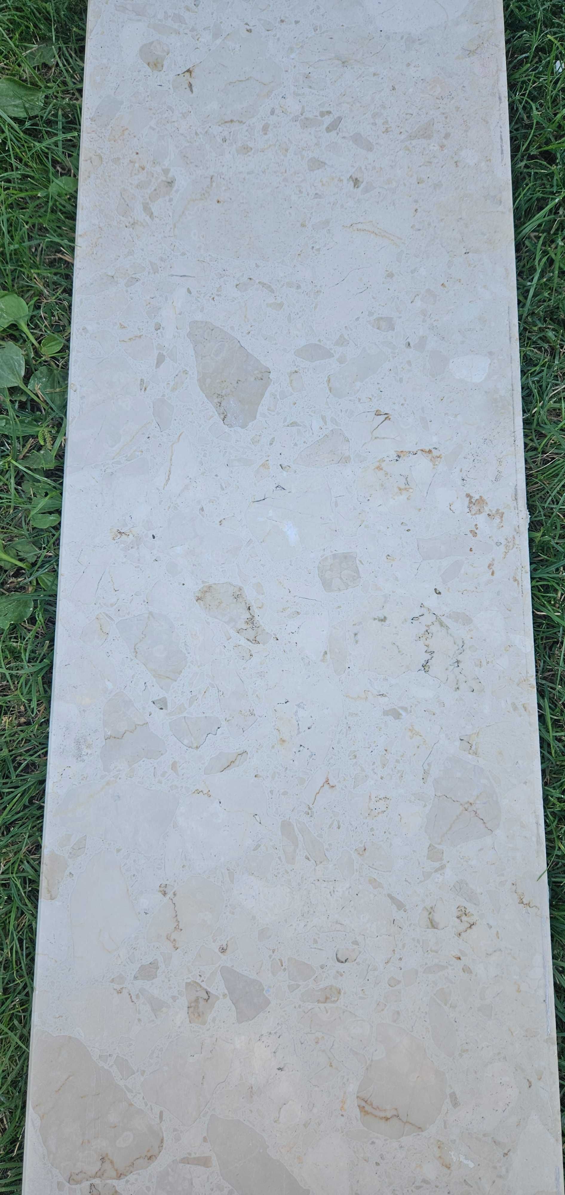 Parapety konglomerat