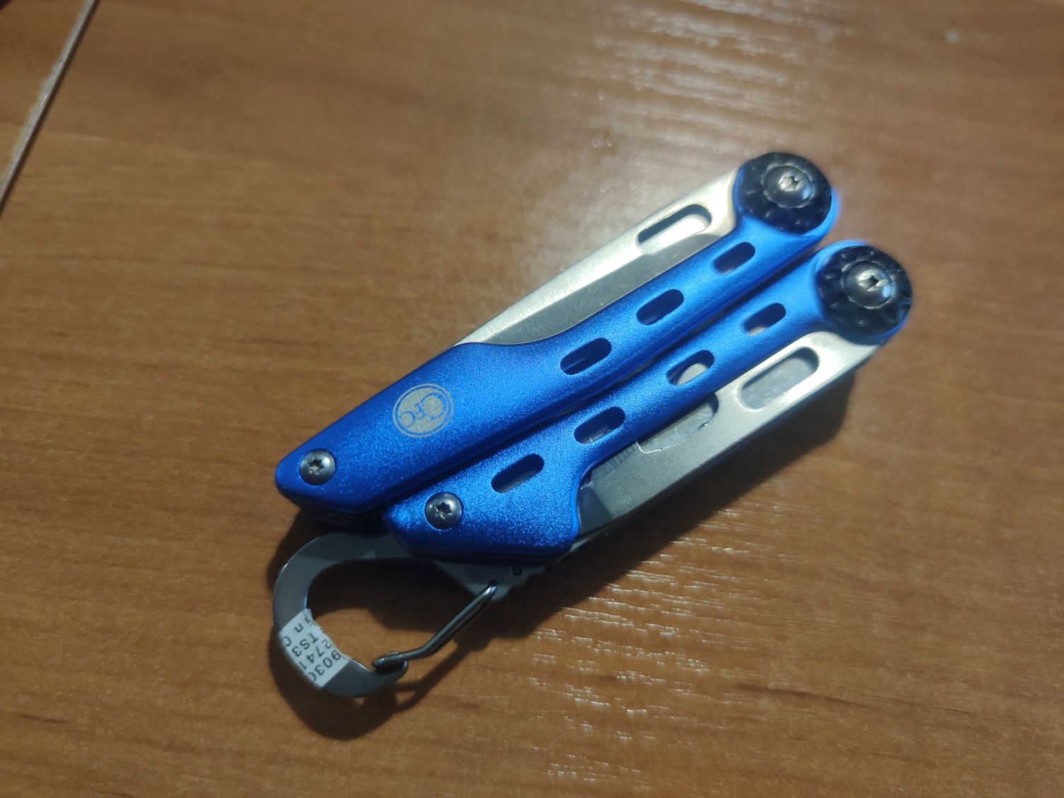 Multitool Narzędzie wielofunkcyjne scyzoryk Nowy