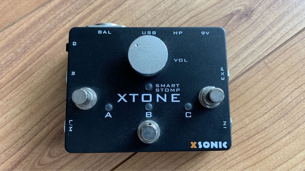Xsonic interface audio e controlador MIDI