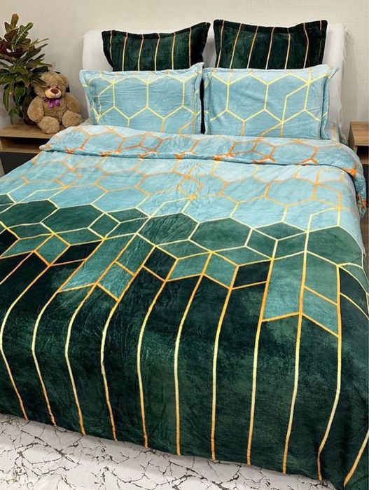 Велюрова постільна білизна Євро розмір з 4 наволочками