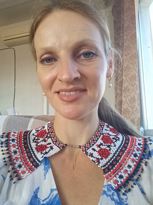 Традиційна українська силянка з чеського бісеру до вишиванки, сукні
