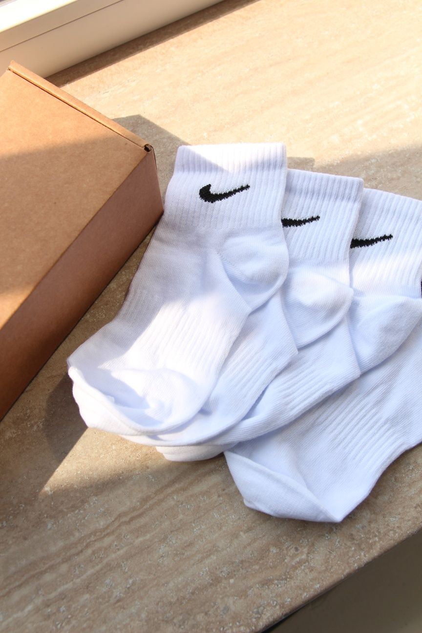 Середні шкарпетки Nike | Носки Найк середні білі