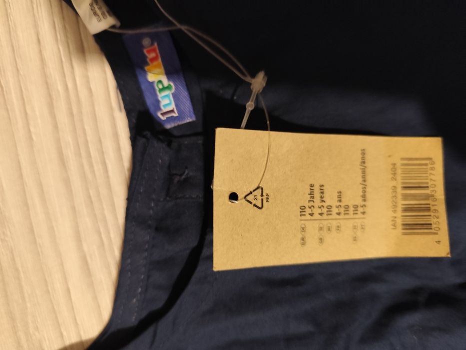 Sukienka dziewczęca z rajstopami firmy Lupilu rozmiar 110