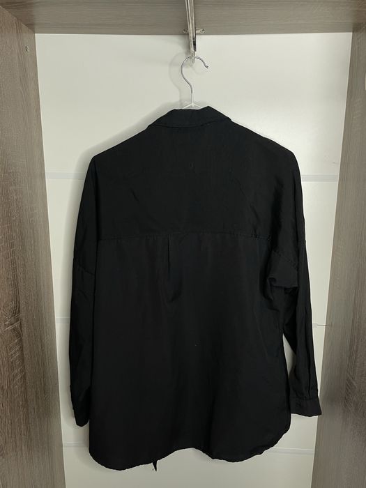 Стильна сорочка в чорному кольорі