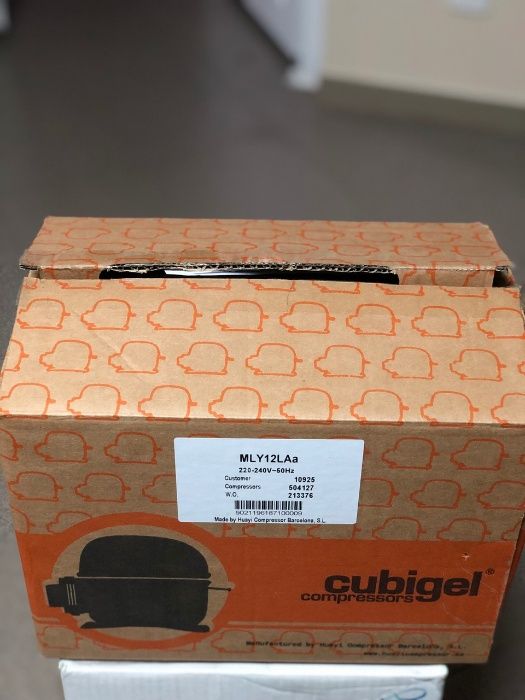 Компрессора для холодильных витрин и прилавков