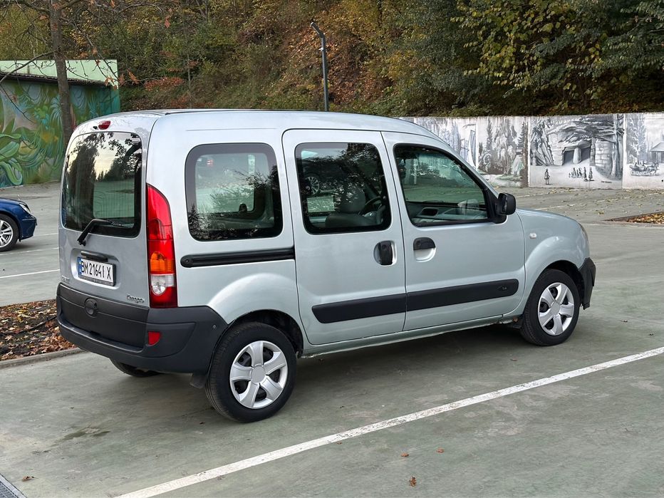 Рено Кенго 2008 оригінальний пасажир
