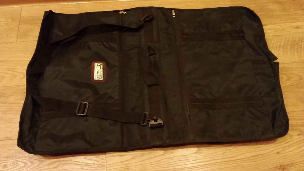 Чехол для костюма