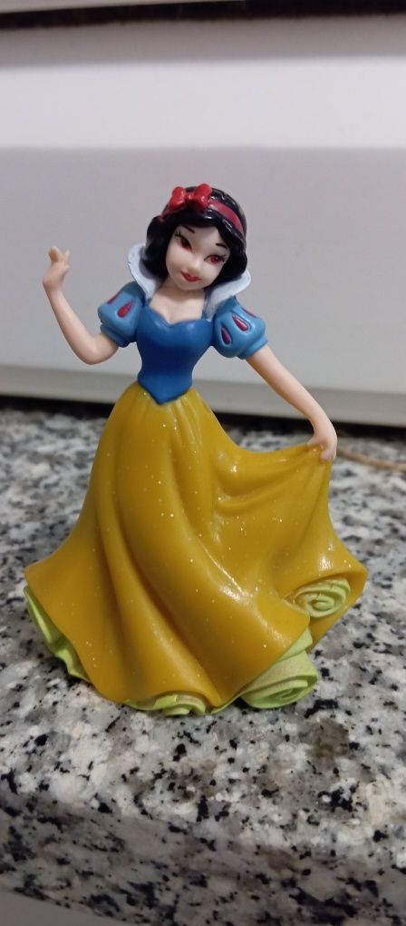 Figura branca de neve pvc