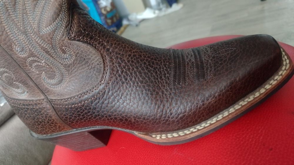 Трендові жіночі чоботи  ARIAT, 37,5 рр