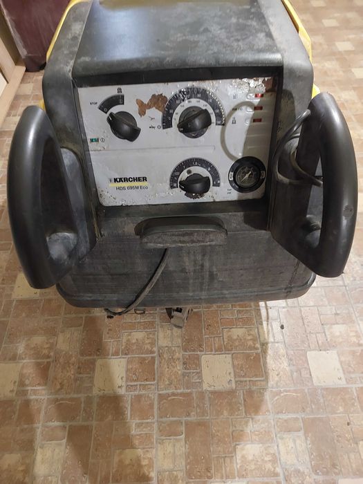 Продам трифазну мийку КЕРХЕР HDS 695M ECO