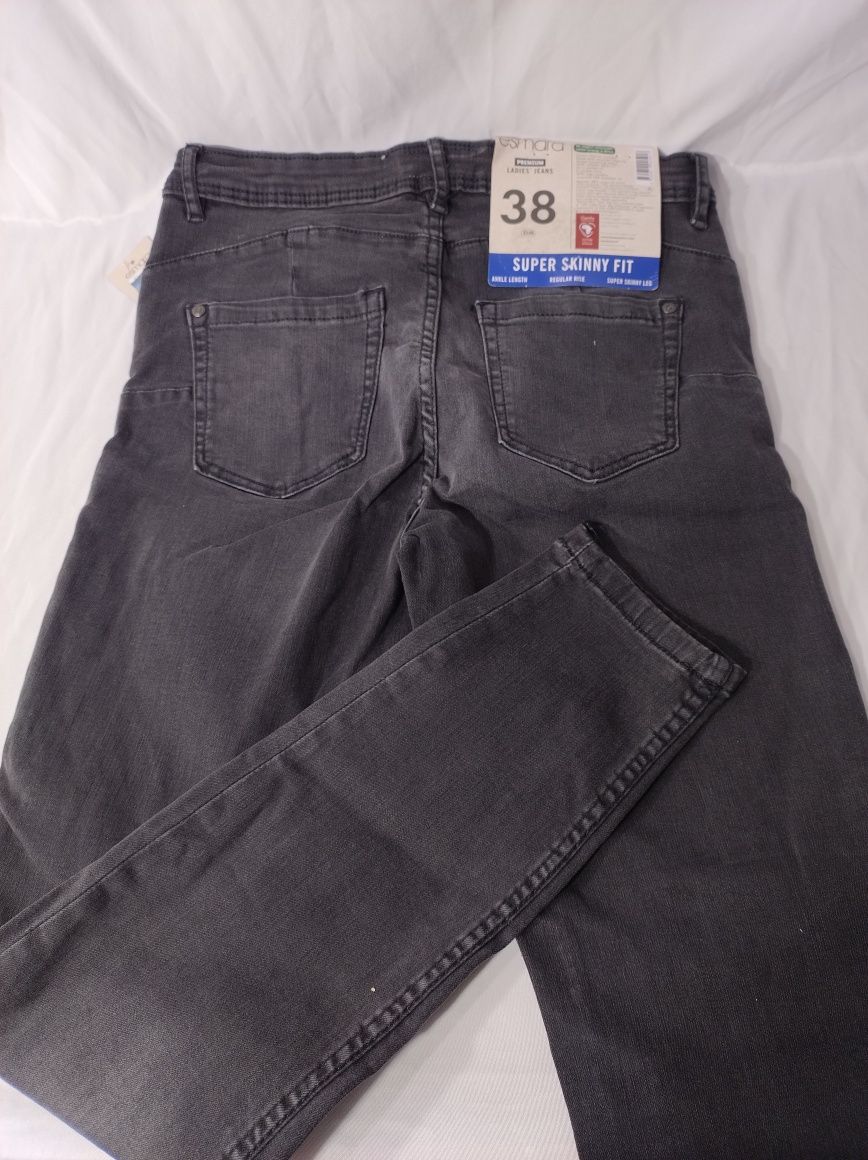 Spodnie damskie r 38 super skinny fit