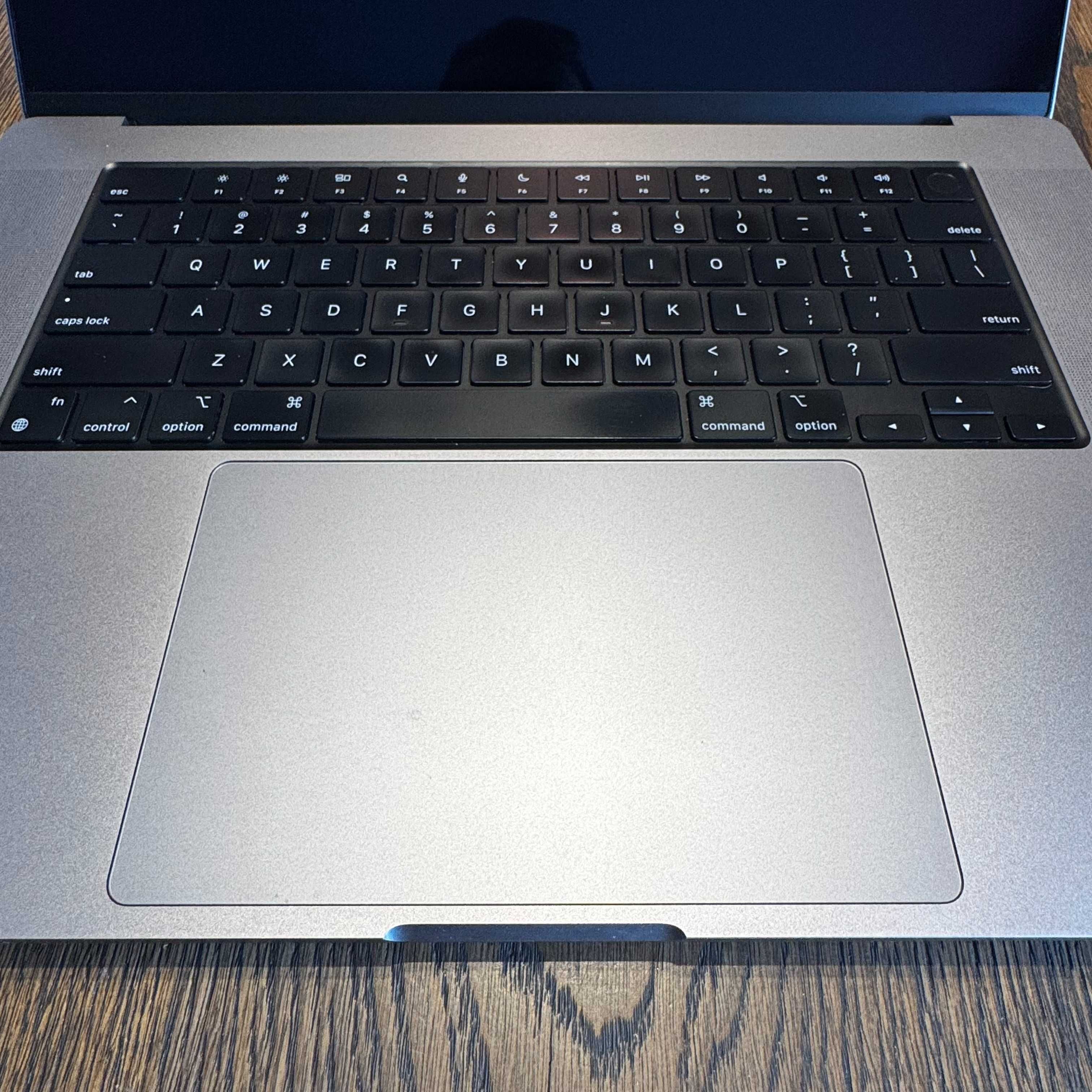Apple MacBook Pro 16” M1 Max 32-core 64GB RAM, 1TB SSD A2485 dodatki