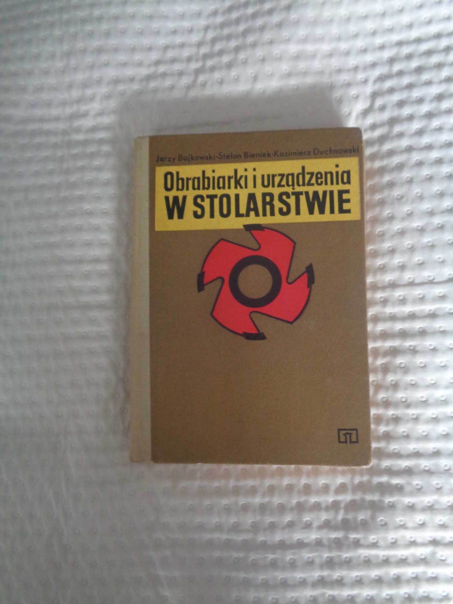 Obrabiarki i urządzenia w stolarstwie