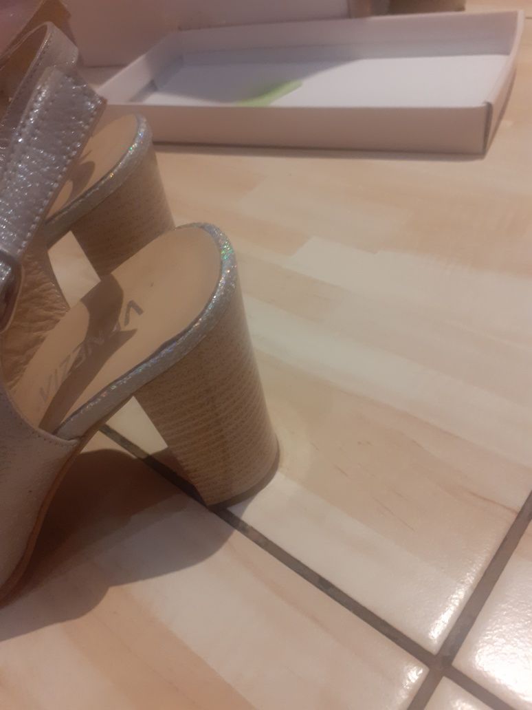 Buty Venezia obcas nowe