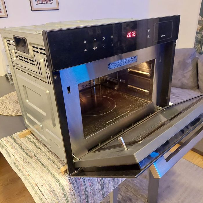 Piekarnik elektryczny do zabudowy, czarny