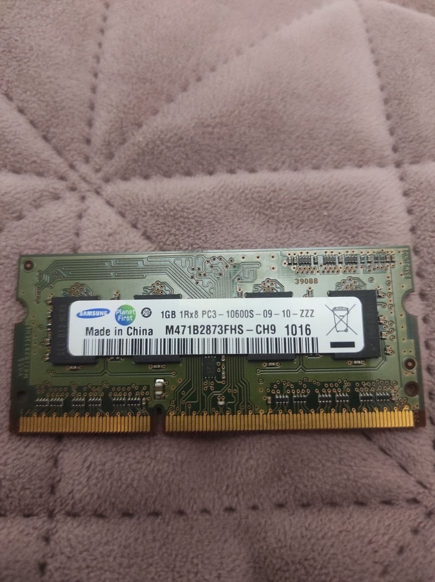 Ddr 3 б.у  2 gb рабочая