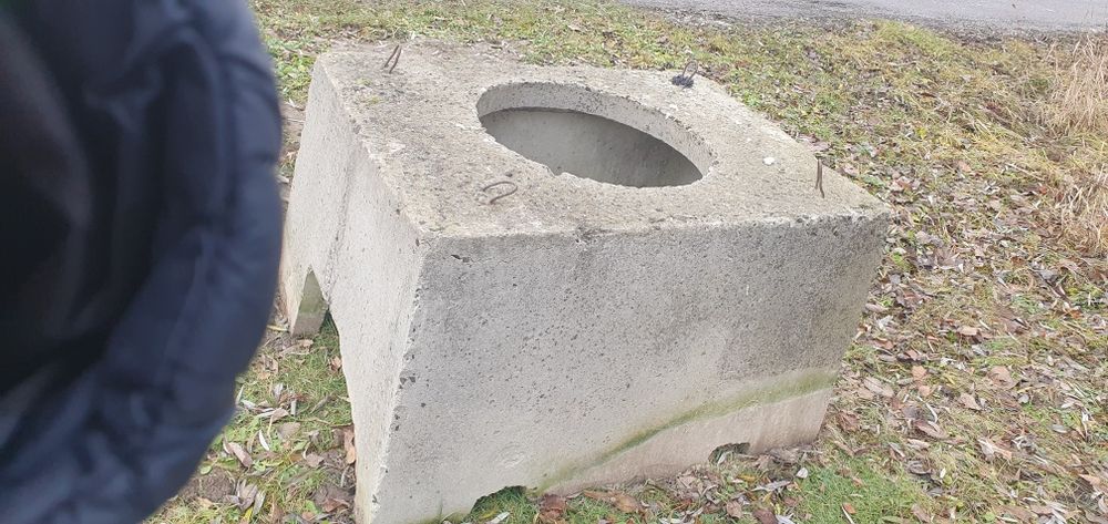 Колодязь залізобетонний