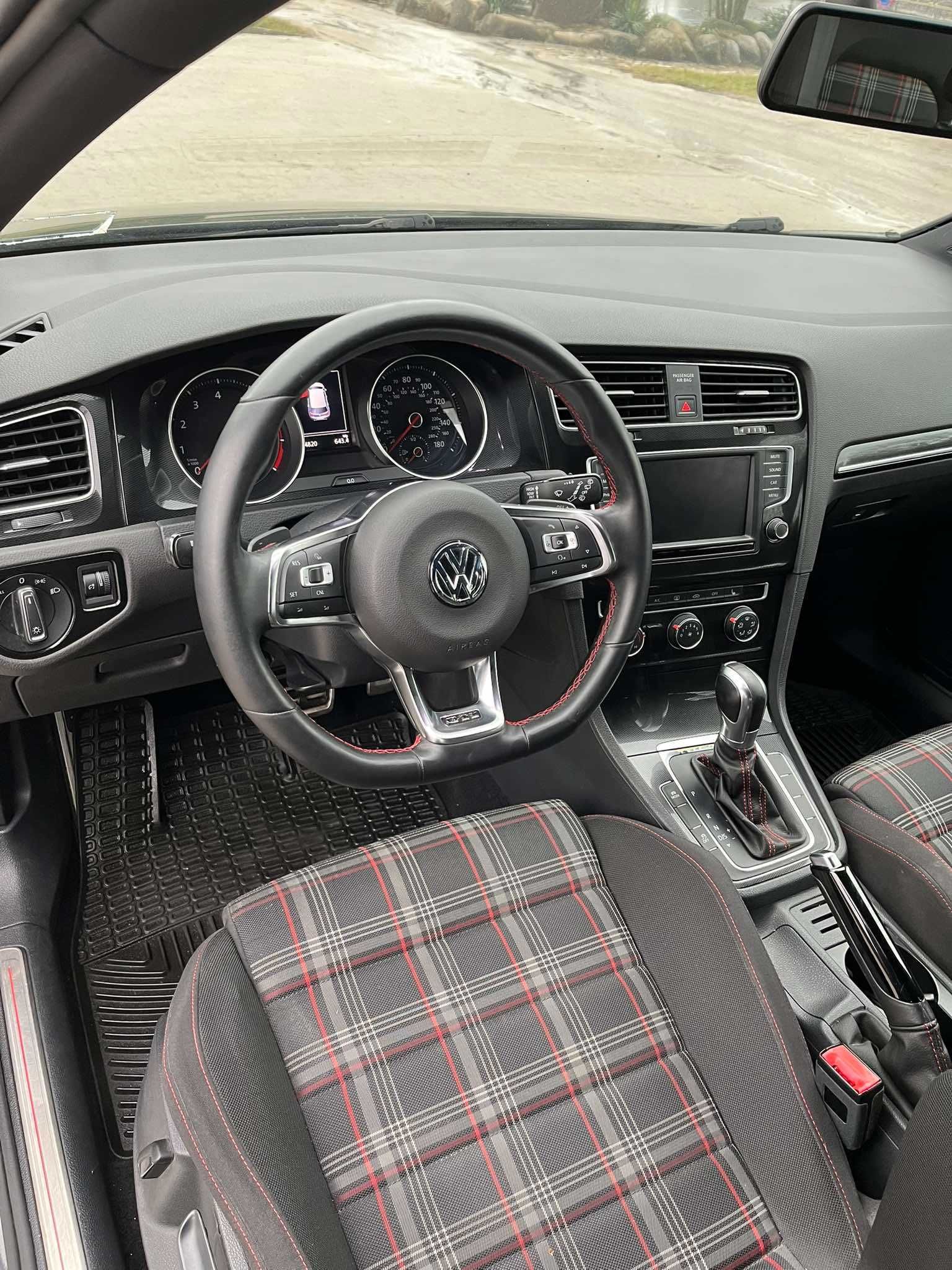 Volkswagen Golf 7GTI