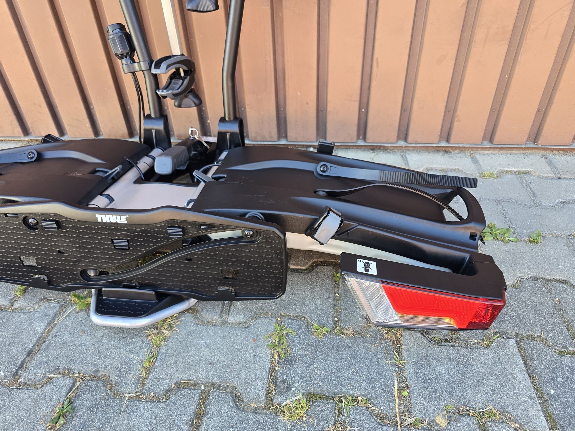 Bagażnik rowerowy na hak THULE Easyfold 931 rowery 2 platforma