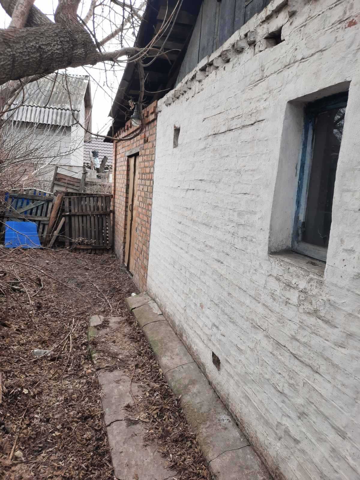 Продається частина будинку на 2 входи в центрі міста провулок Гоголя.
