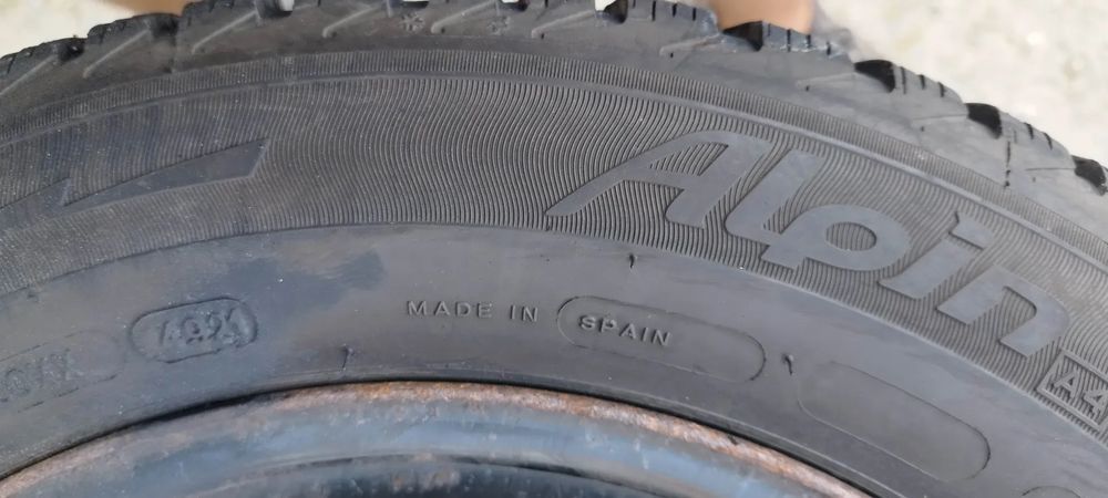 185/65/15 michelin alpin a4