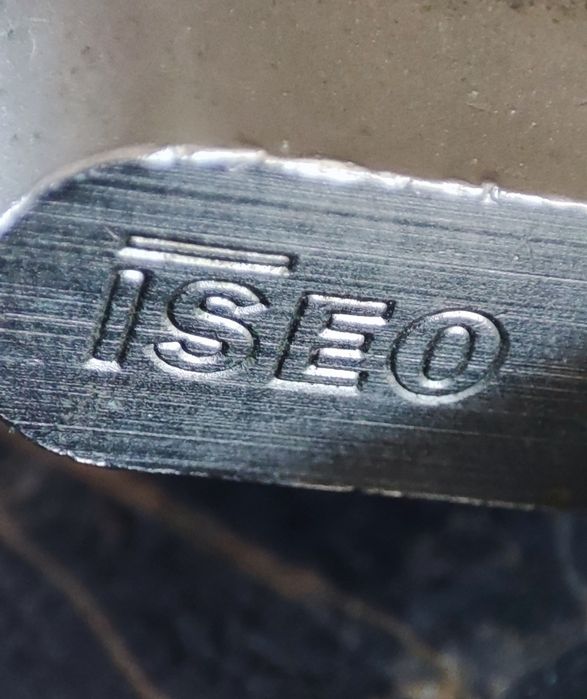 Wkładka 30 / 40 2 klucze ISEO