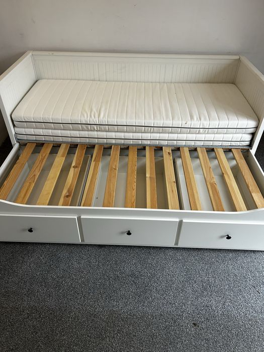 Lóżko Ikea Hemnes rozkładane Rezerwacja