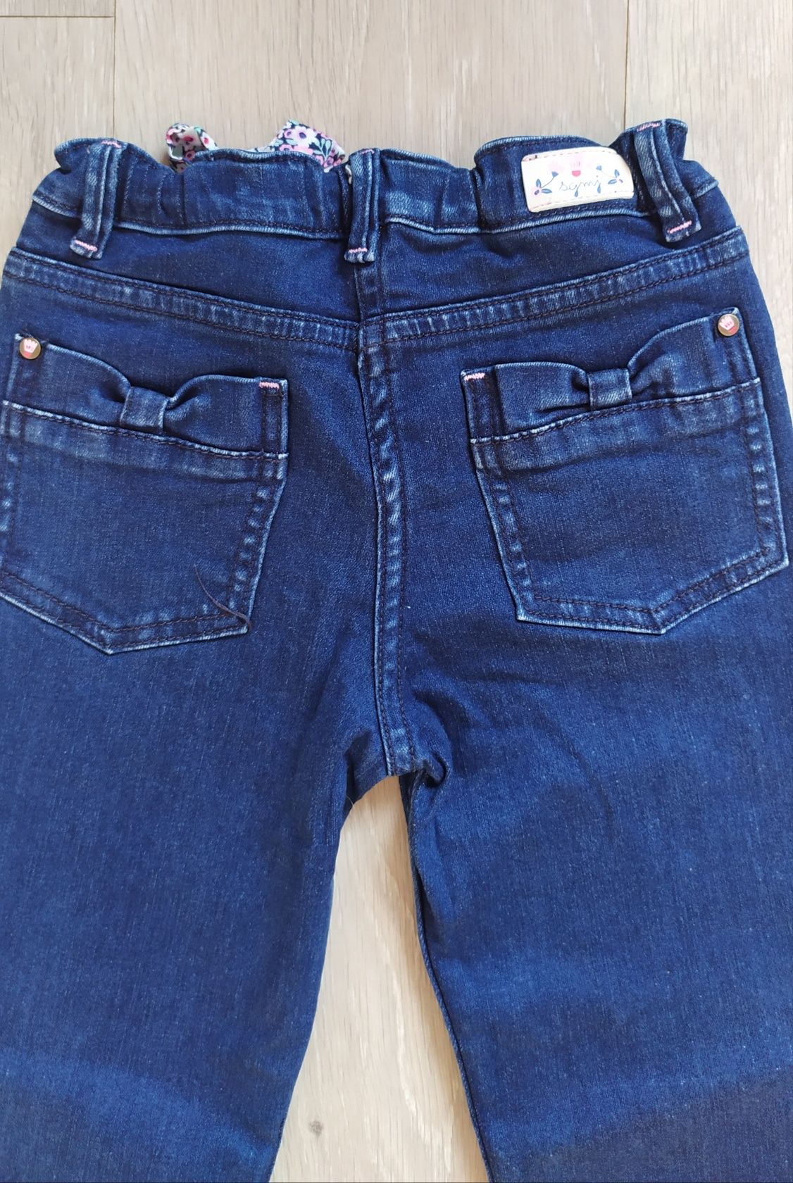 Spodnie/spodenki jeansowe  rozmiar 122 dla dziewczynki