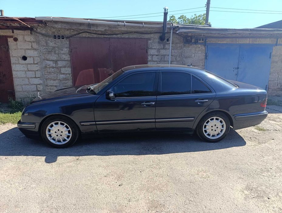 Mercedes-Benz W210 E280 1999 рік ресталінг