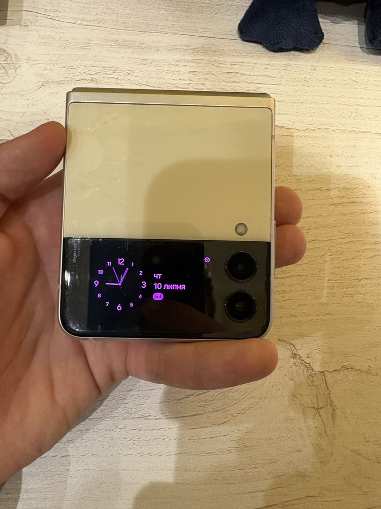 Продам Galaxy Z Flip3